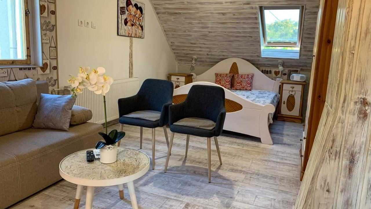 T.H.Ny Village Inn Cottage Tihany Luaran gambar