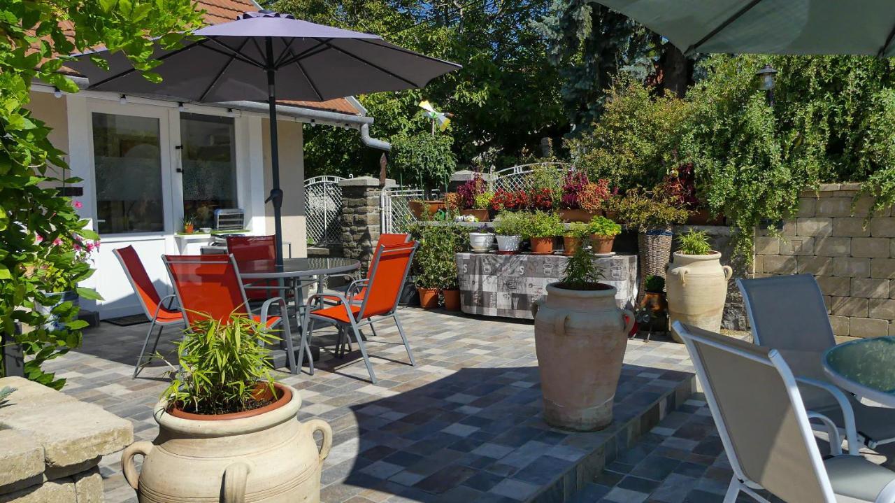 T.H.Ny Village Inn Cottage Tihany Luaran gambar