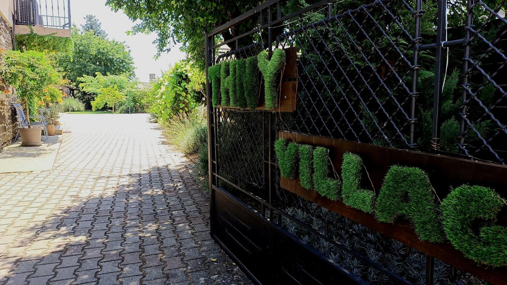 T.H.Ny Village Inn Cottage Tihany Luaran gambar